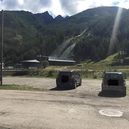 Near Sestriere,turin - Maxi Apartment Pragelato